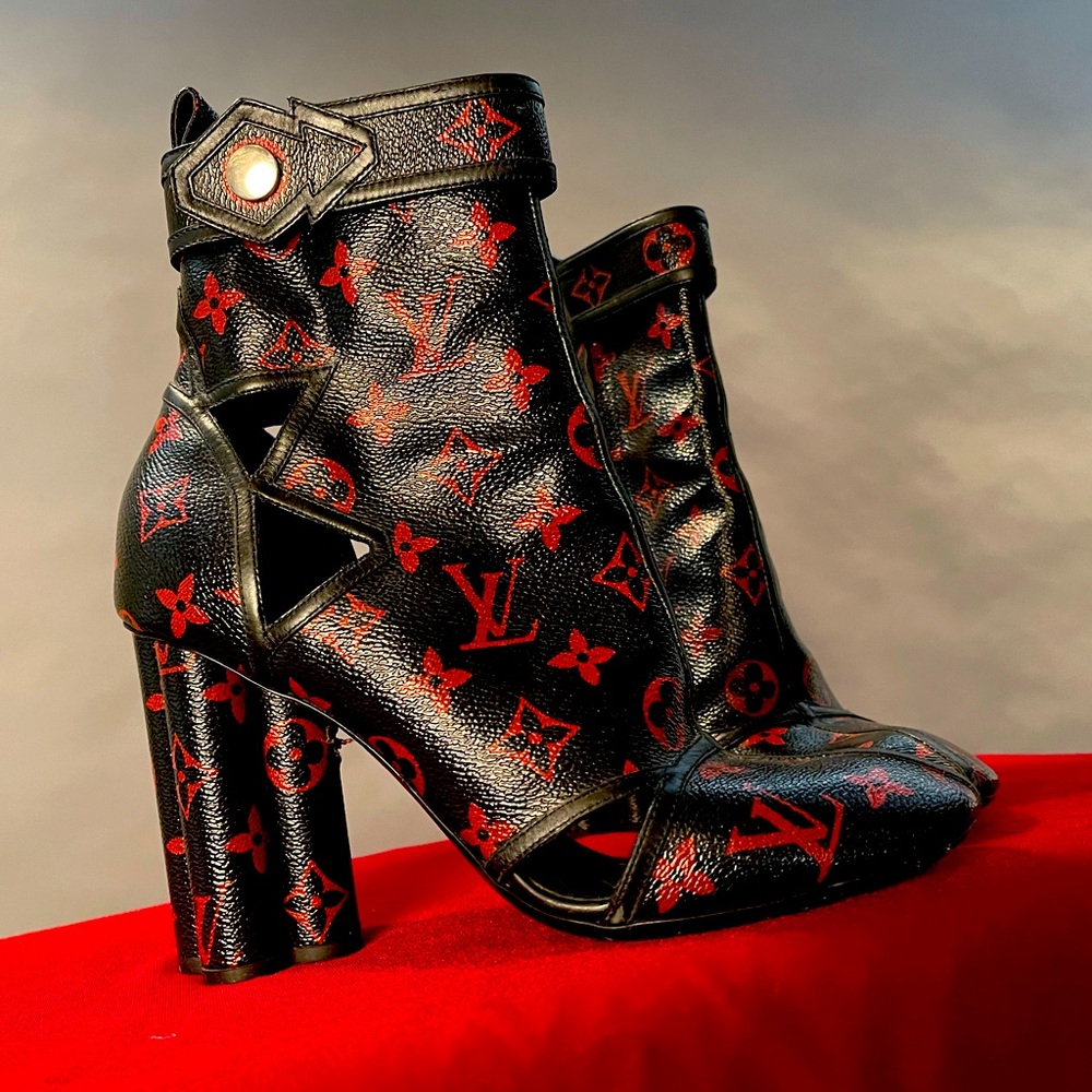 Louis Vuitton New Revival Monogram Logo Boots